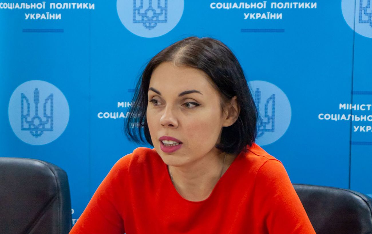 В Україні хочуть платити кілька тисяч гривень на місяць після народження дитини