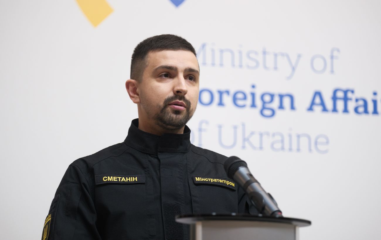 Зеленський назвав, хто очолить "Укроборонпром" і чим займатиметься Умєров