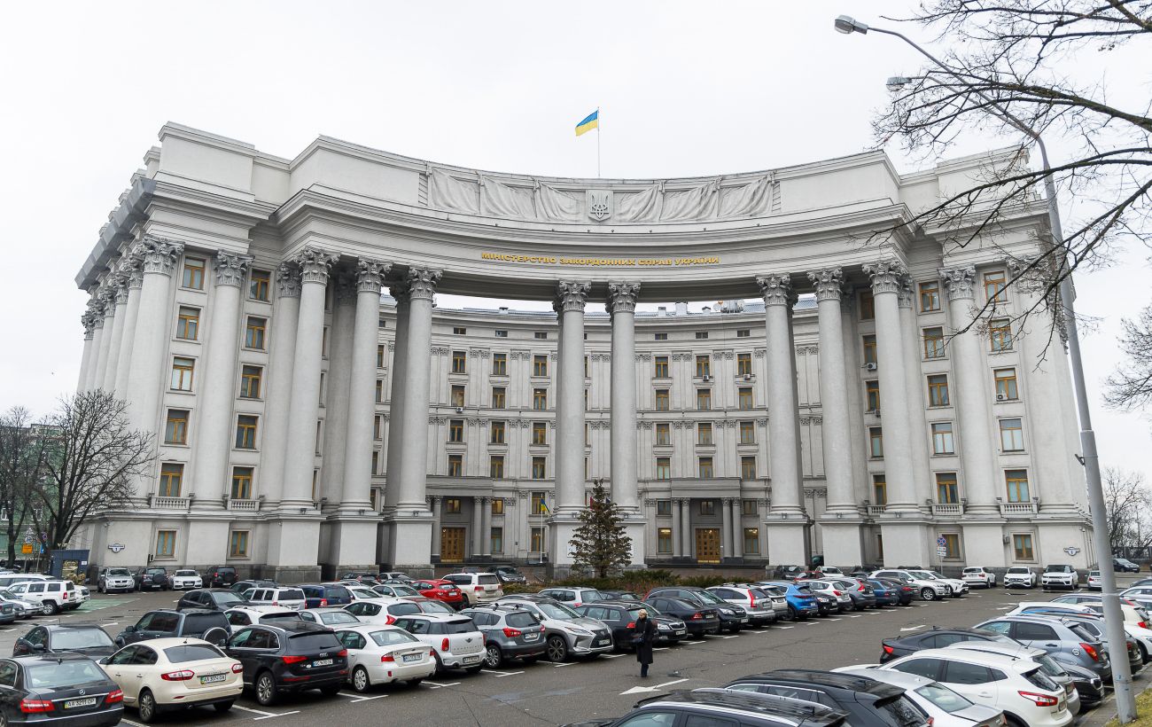 Москва знову хоче ділити Європу. МЗС нагадало світу уроки пакту Молотова-Ріббентропа