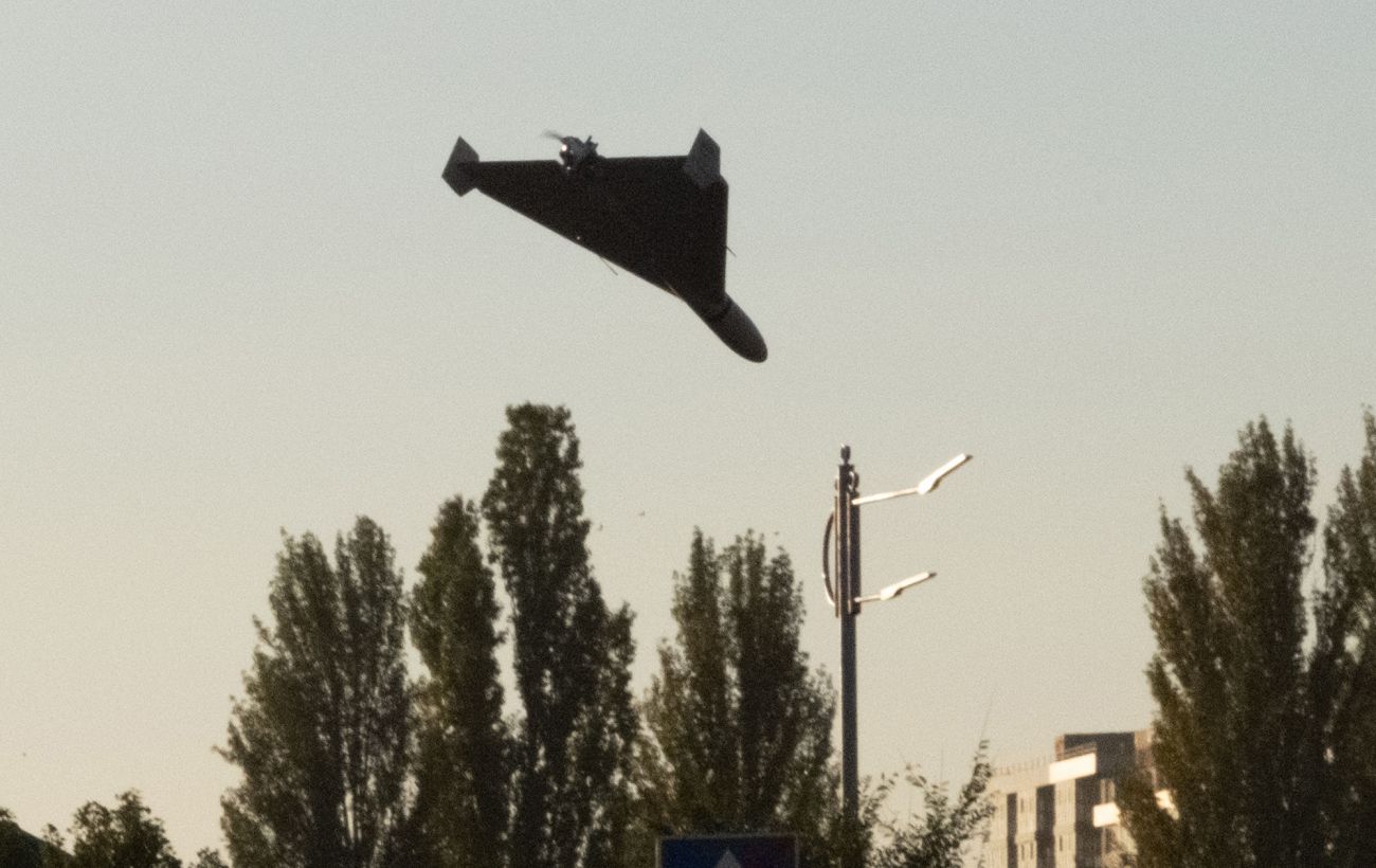 У центрі Ніжина посеред дня впали уламки збитого "Шахеда"