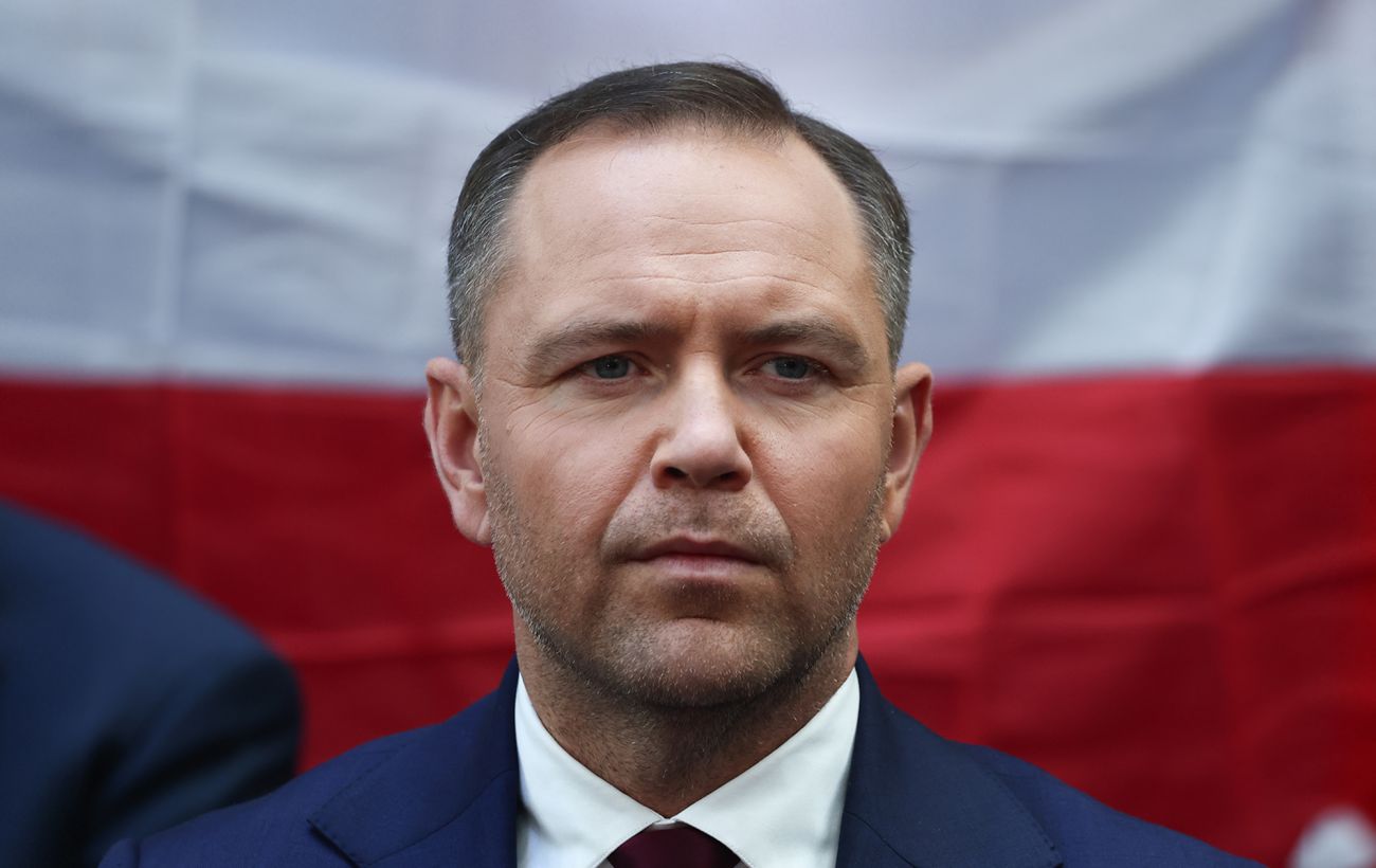 Навроцький підписав резолюцію на перекидання військ НАТО до Польщі