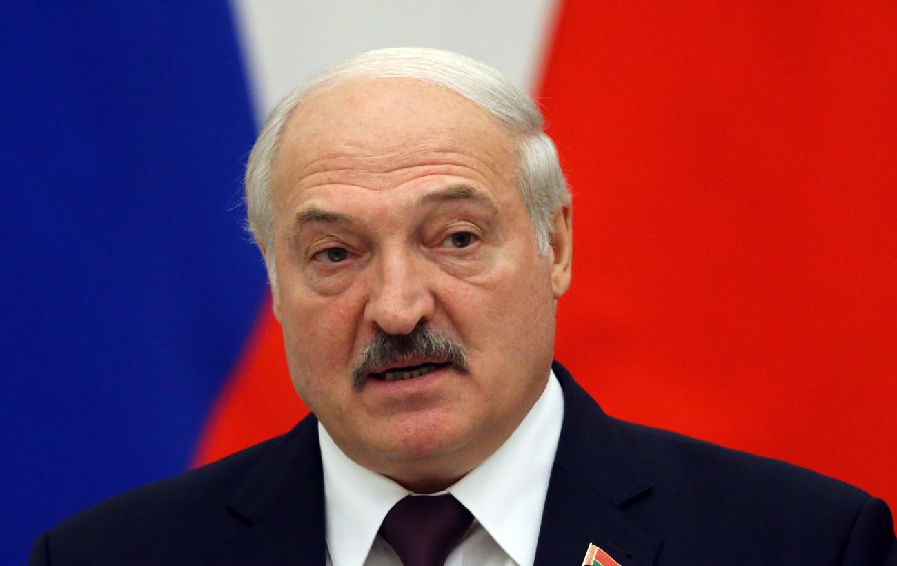 "Все-таки наша людина". Лукашенко пояснив, чому Статкевича знову кинули до в'язниці