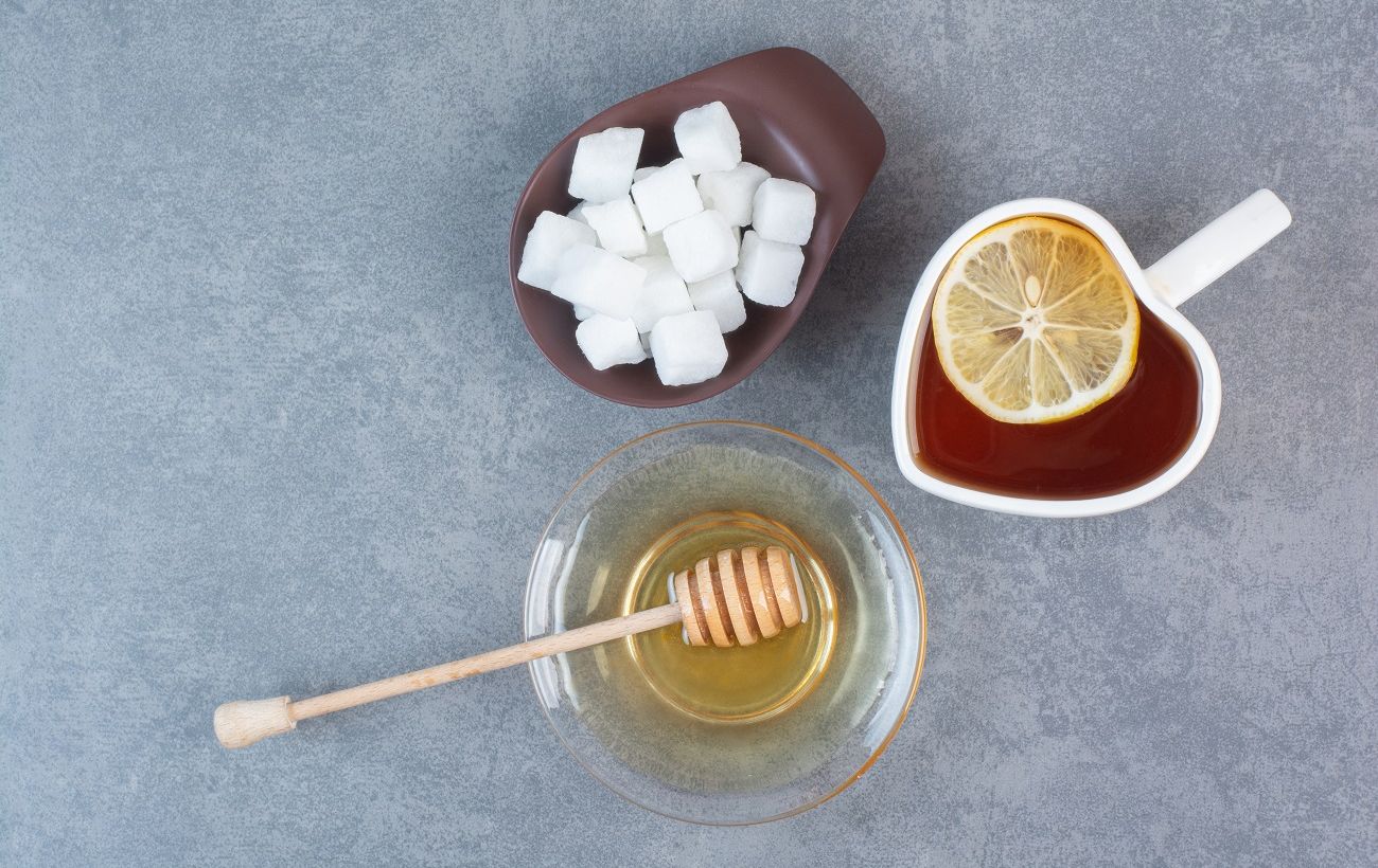 Мед, цукор чи стевія: дієтолог назвав найкращий вибір