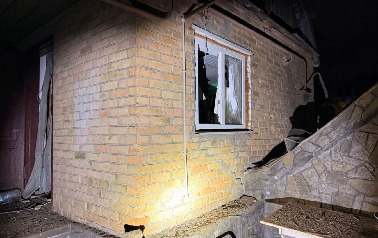 Били "Шахеди" і КАБи, є пожежі та поранені: РФ масовано атакувала Кривий Ріг