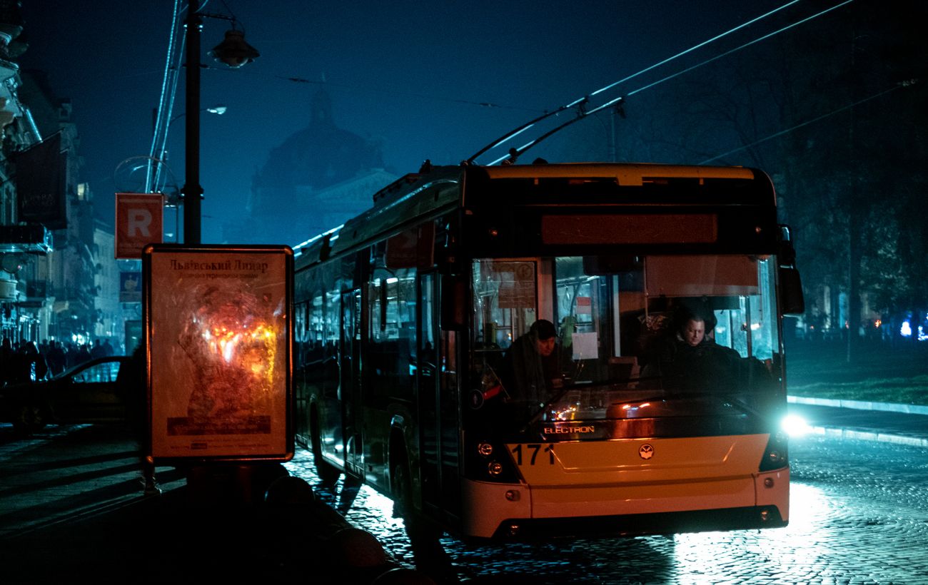 Львів ще кілька тижнів не зможе дати опалення, але вже розпочинає "репетиції" блекаутів