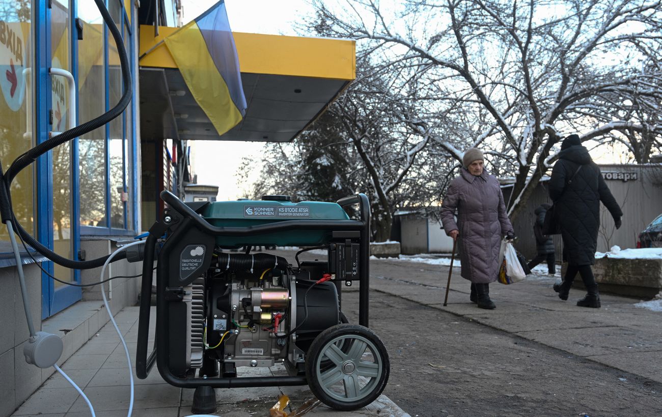 Після блекаутів в Україні різко підняли ціни на зарядні станції: втрутилась податкова