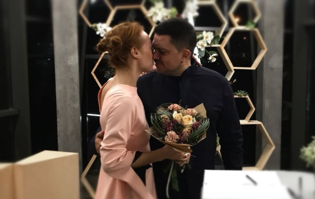 "Офіційно 9 років". Світлана Тарабарова зворушила весільними відео та фото