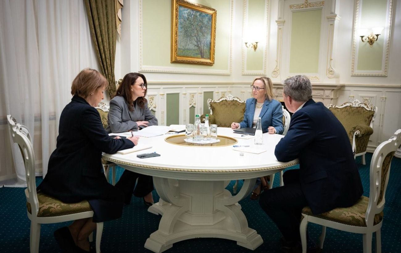 Свириденко у Києві зустрілася з міністром Сухопутних військ США