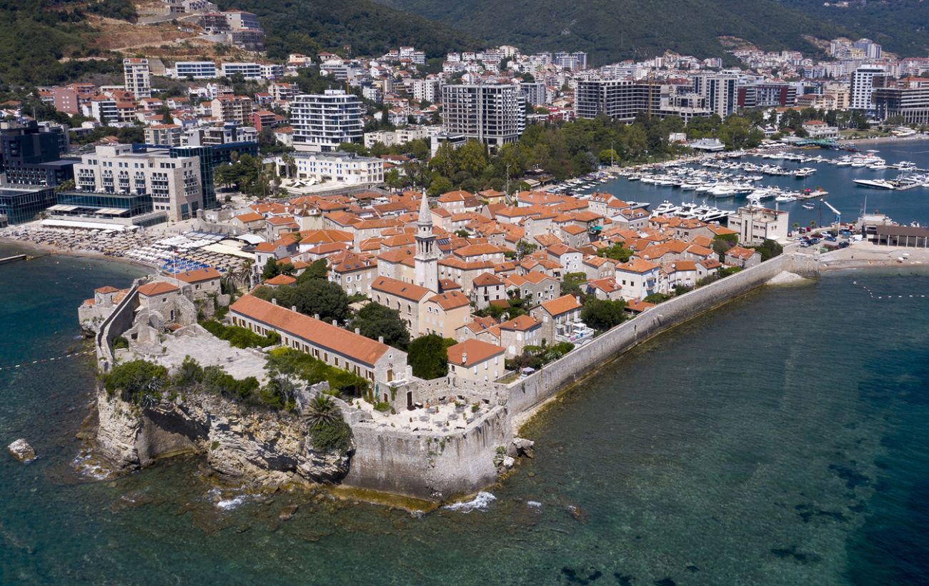 Проблемний курорт: Чорногорія посилює візові правила для росіян