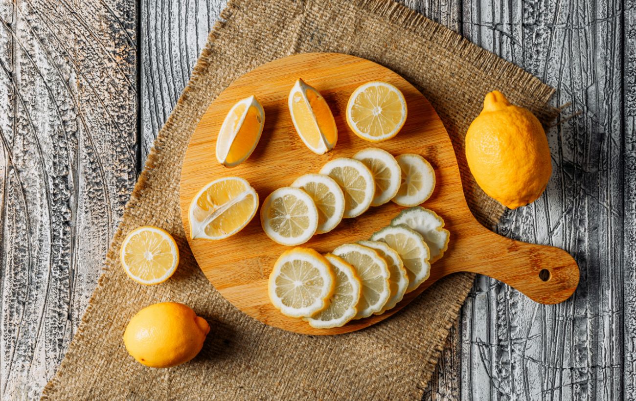Універсальний помічник у побуті: 4 несподівані способи використання лимона