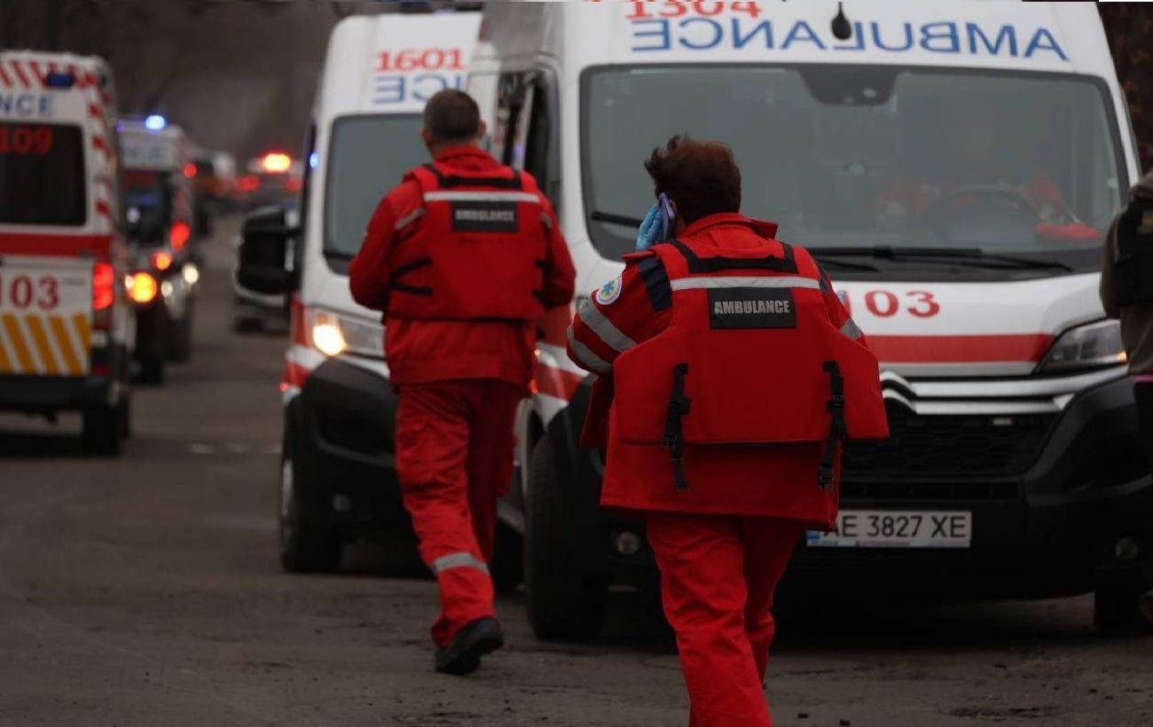 Ракетний удар по Дніпру: кількість постраждалих зросла до 43, є "важкі"