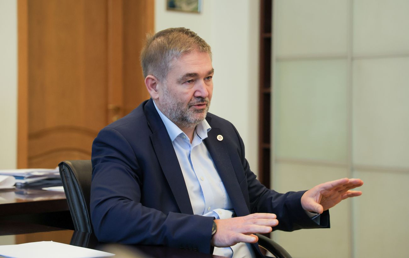 Світла стане більше? В "Укренерго" озвучили фактори, які можуть змінити графіки відключень