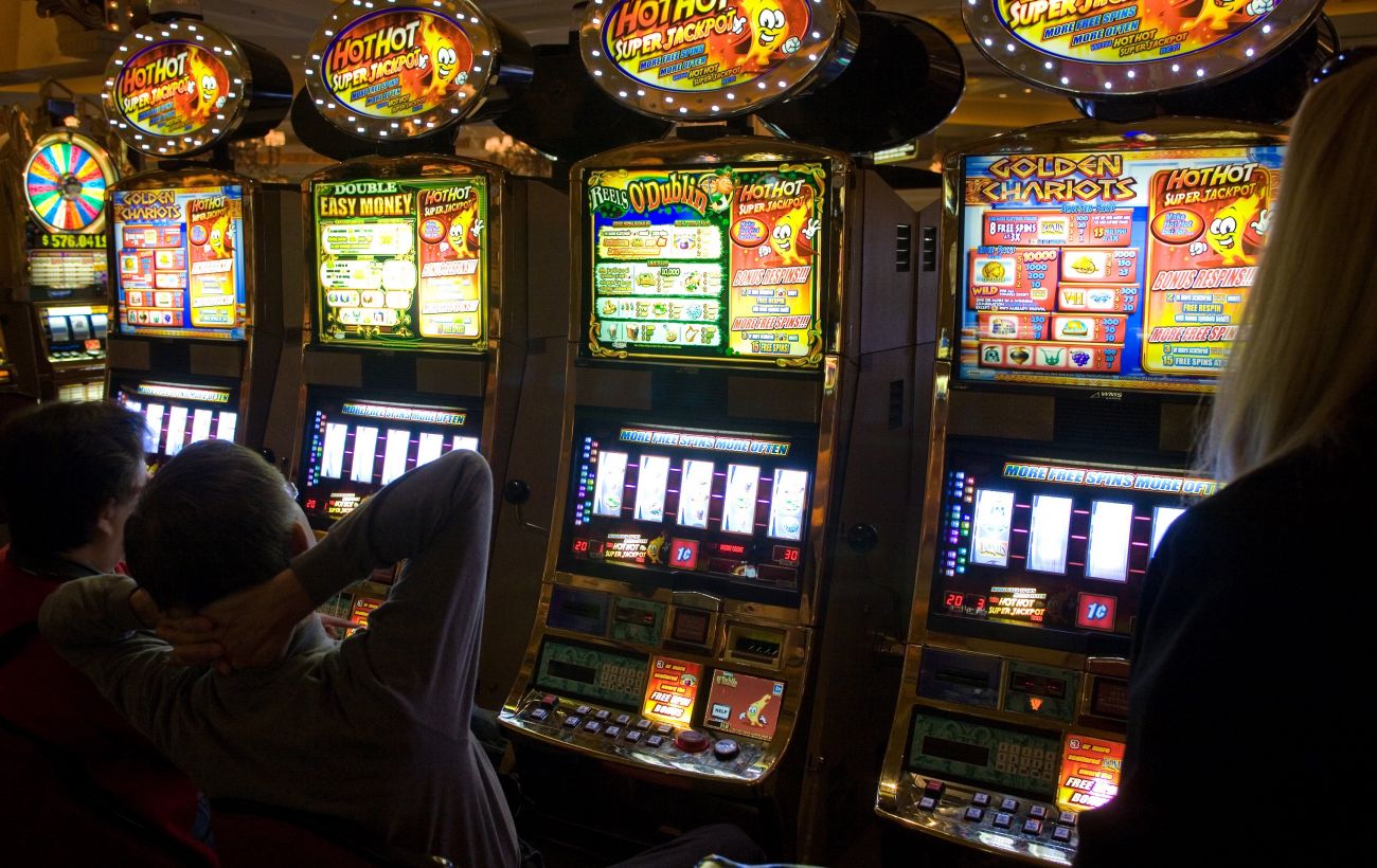 У 2026 році легальний гральний ринок впаде на третину, а бюджет недоотримає 5,6 млрд гривень, - експерти