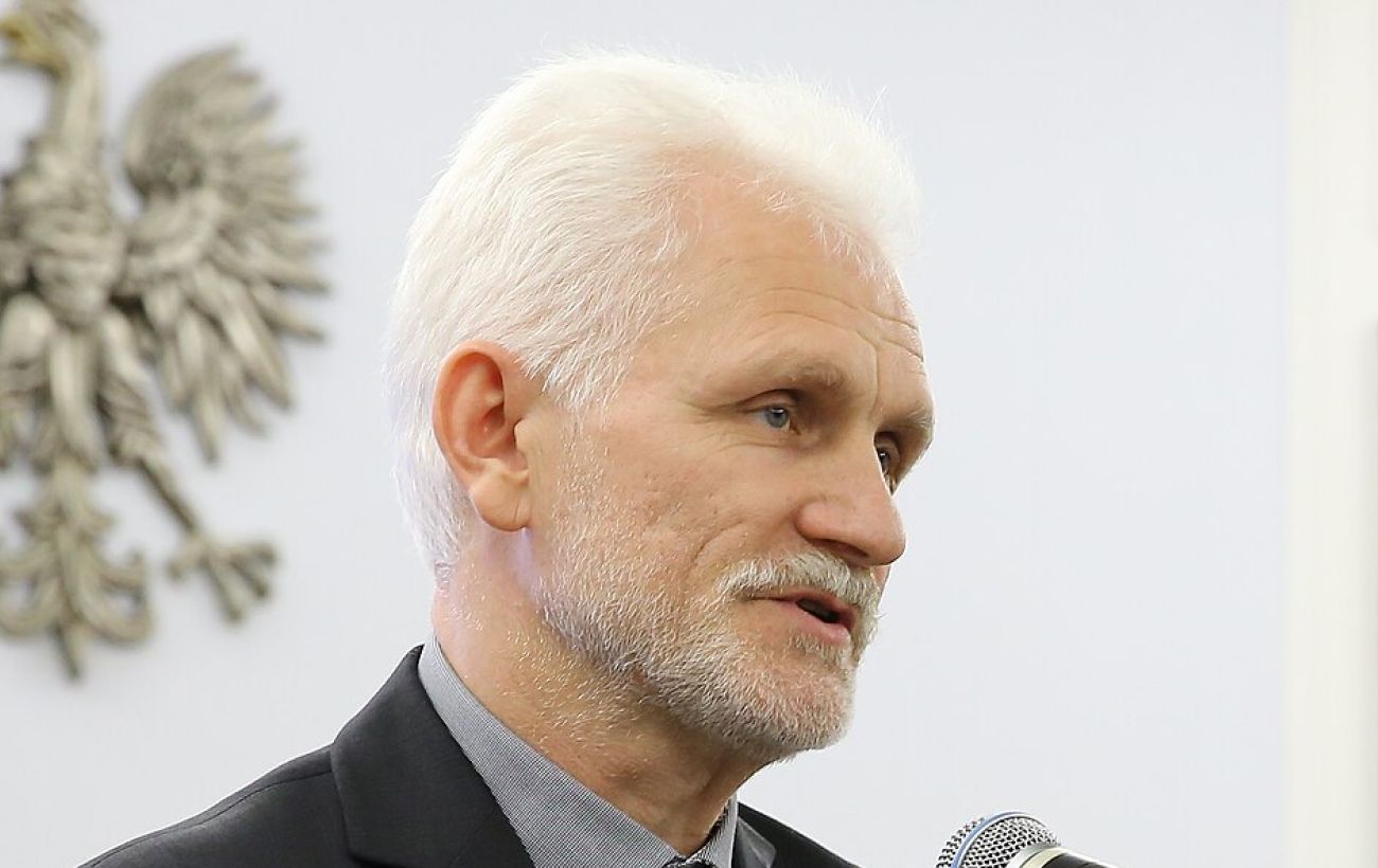 Білорусь передала Литві 9 політв'язнів, серед них лауреат Нобелівської премії