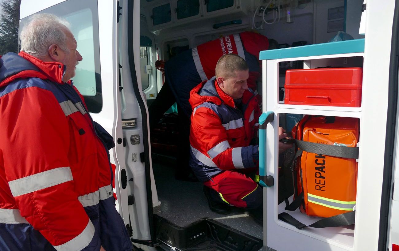 Через негоду на Прикарпатті сталась ДТП з автобусом: є загиблий та постраждалі