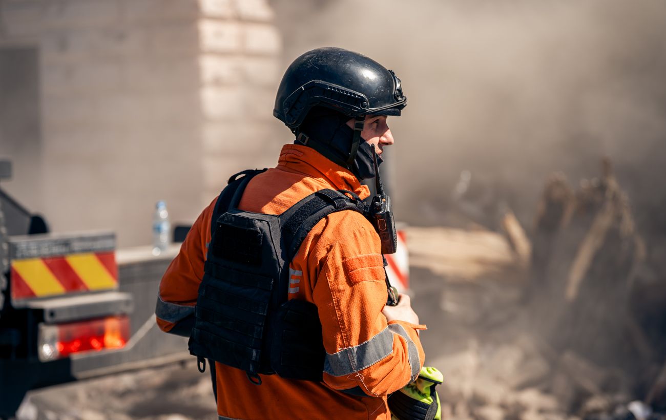 Російські "Молнії" влучили в житлову багатоповерхівку на Сумщині