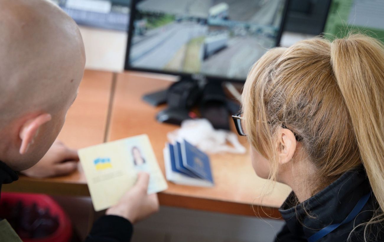 Скандал з італійцем на кордоні: у ДПСУ пояснили, чому українка не в’їхала в Україну