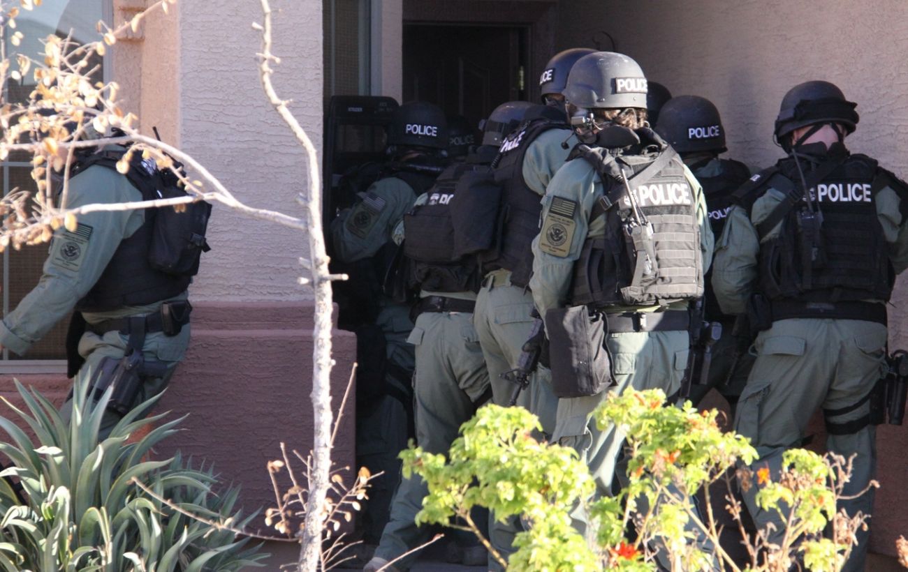 У США агент ICE застрелив жінку під час протесту: Трамп говорить про самозахист