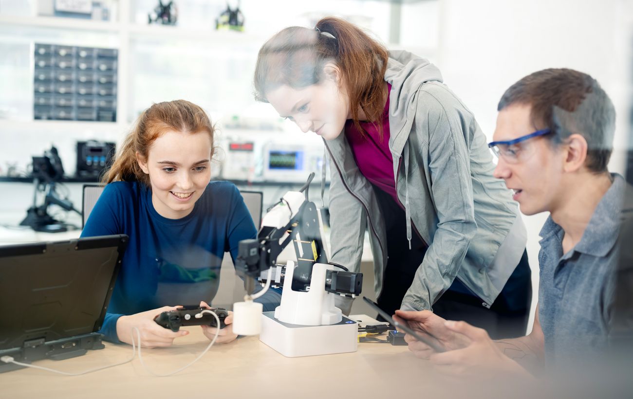 "Класичних вишів вже не існує". Ректор пояснив, чи замінить ШІ університети