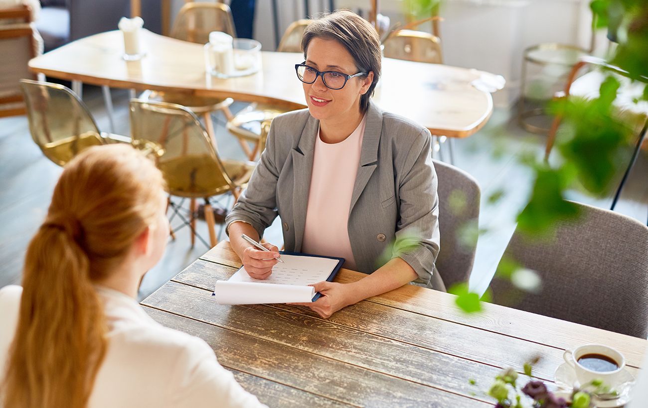 Дефіцит кадрів зростає: кому підняли зарплати на 59% і кого бракує роботодавцям в Україні