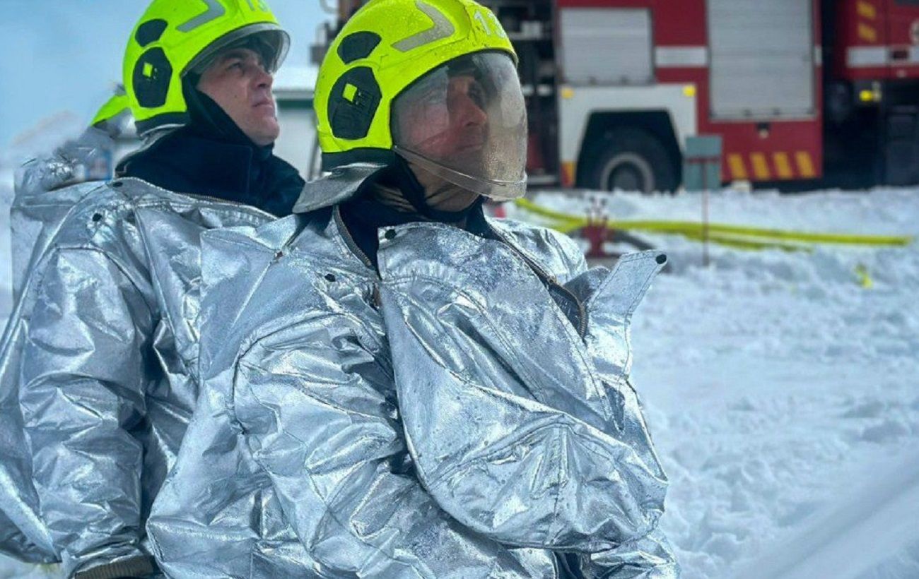 Удар Росії по інфраструктурі Львівщини: з'явились перші кадри наслідків