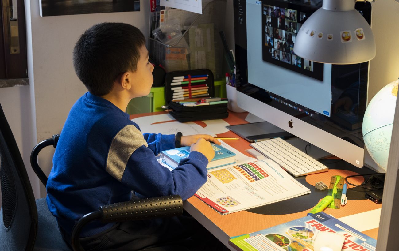 Школи Києва через проблеми з теплом змінили формат: хто навчається вдома