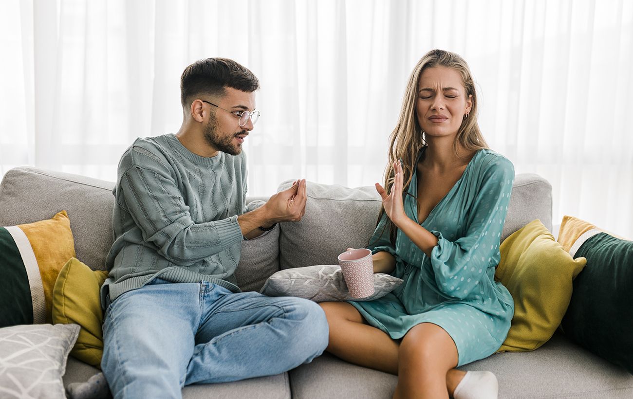 "Я не можу без тебе": чому це не кохання та як вибратися з павутиння залежних стосунків