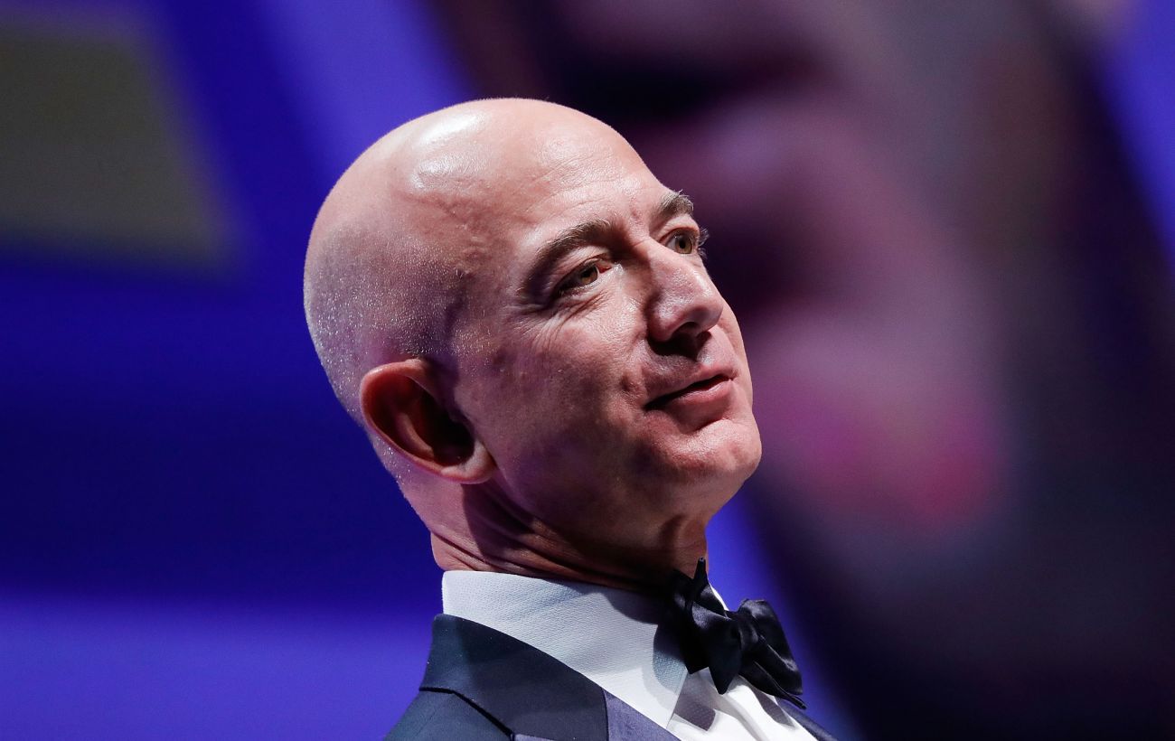 Безос кидає виклик Маску? Європа запустила ракету з супутниками Amazon проти Starlink