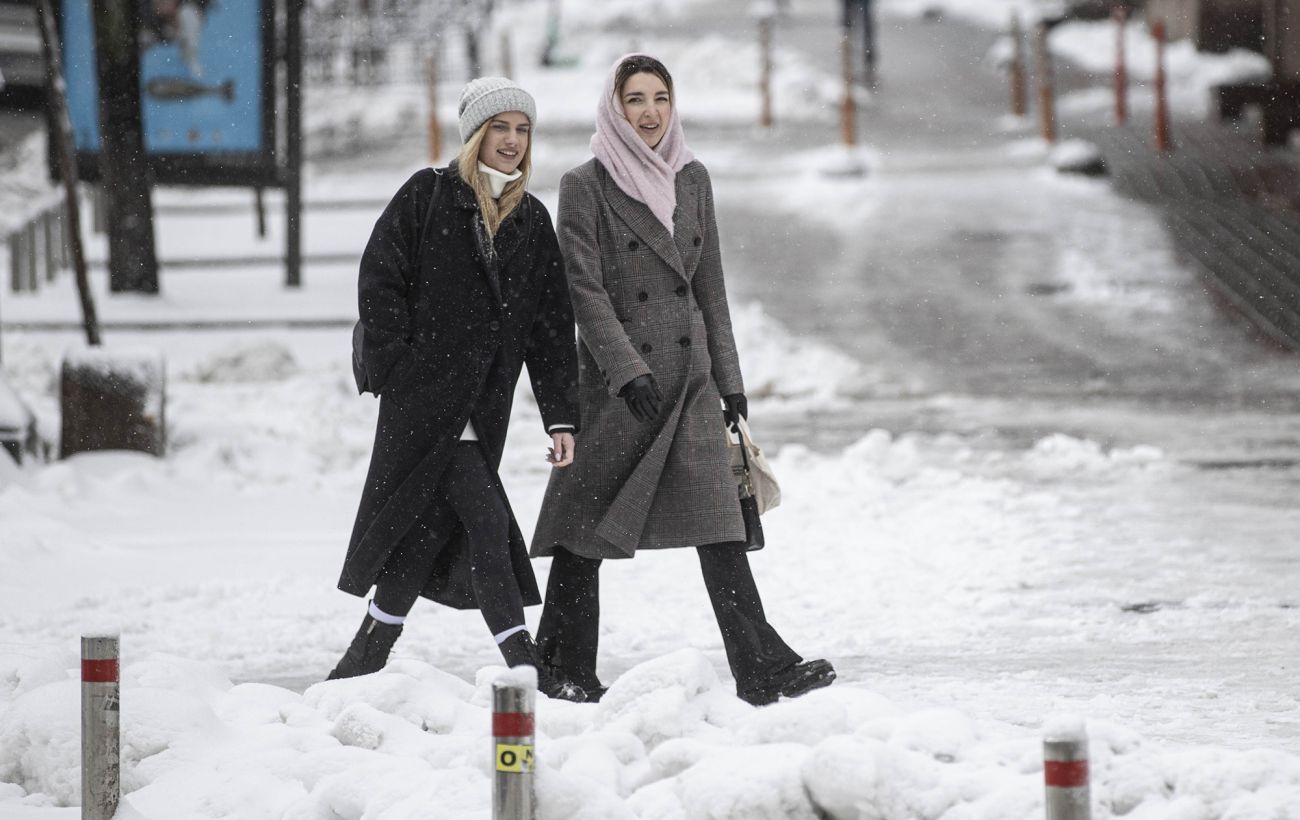 Сніг, штормовий вітер та до -12 морозу: якою буде погода в Україні сьогодні