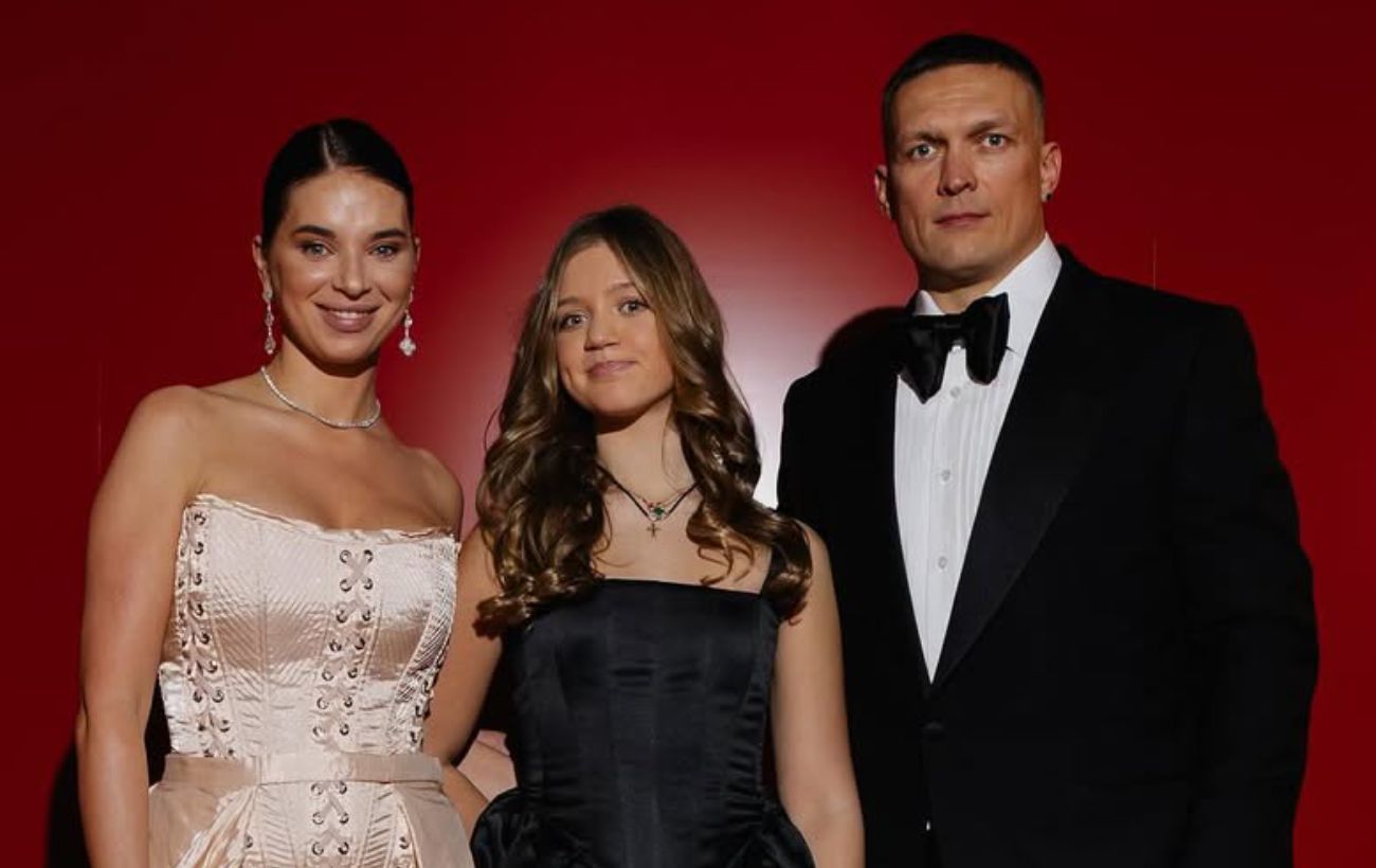 Дружина Усика вперше за довгий час показала 16-річну доньку: як вона виглядає