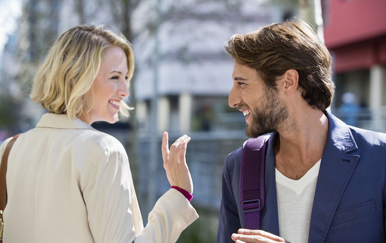 Розсипали цукор чи вдарилися ліктем: 10 народних прикмет, які обіцяють швидке кохання