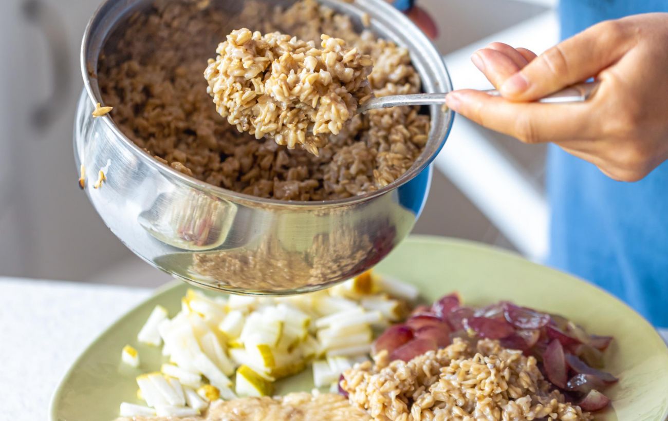 Ніколи не робіть це, коли готуєте вівсянку: результат розчарує