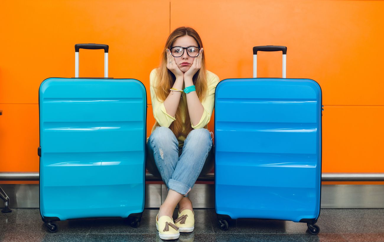 Не купуйте яскраві валізи: експерт з подорожей назвав небезпечну помилку туристів