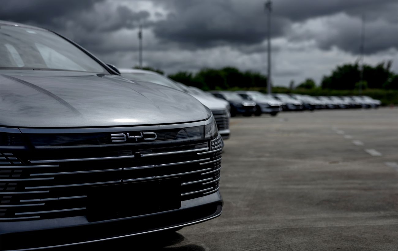 "Електрички" за ціною бензину: як нові податки вплинули на авторинок і що буде далі