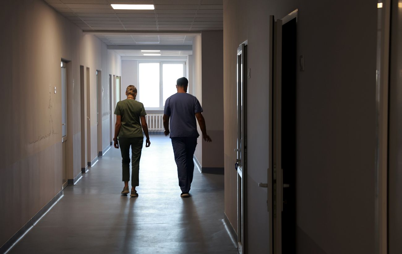 НСЗУ зупинила виплати частині лікарень, а керівникам загрожують звільнення: у чому причина