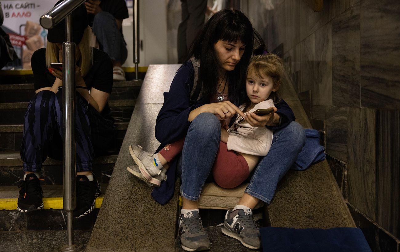 У Києві пролунали потужні вибухи: росіяни запустили балістику, працює ППО