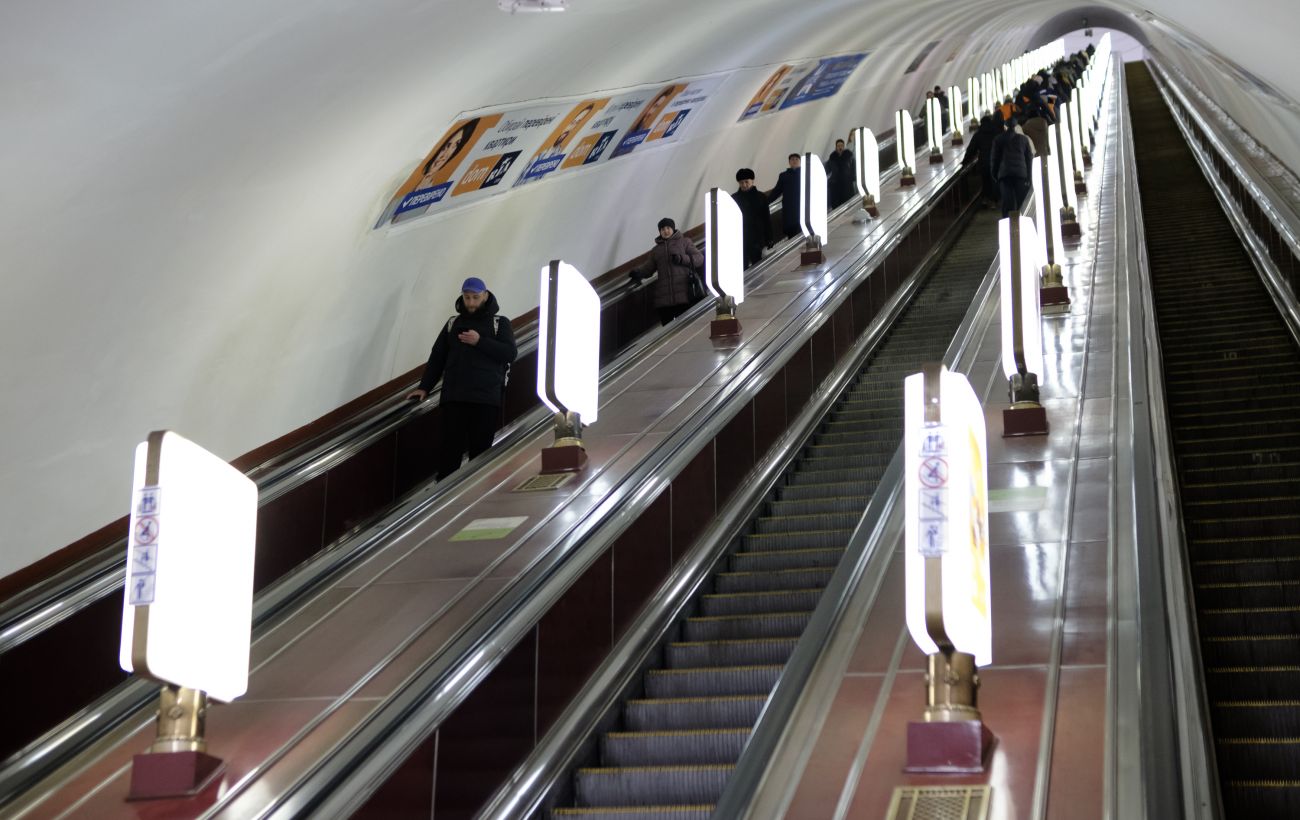 Майже до кінця 2026 року: на одній зі станцій метро Києва стартує капремонт ескалаторів