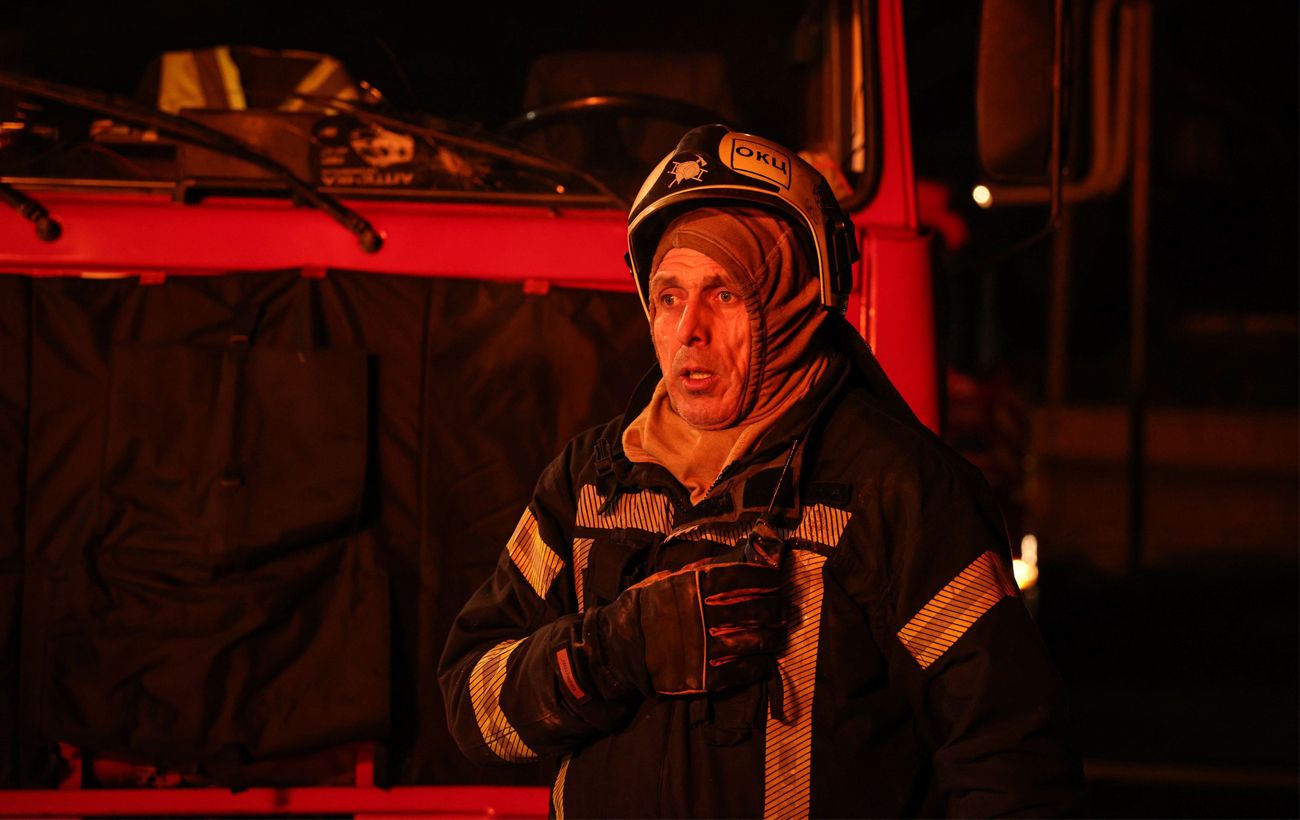 РФ вдруге за день вдарила по багатоповерхівках в Сумах (фото)