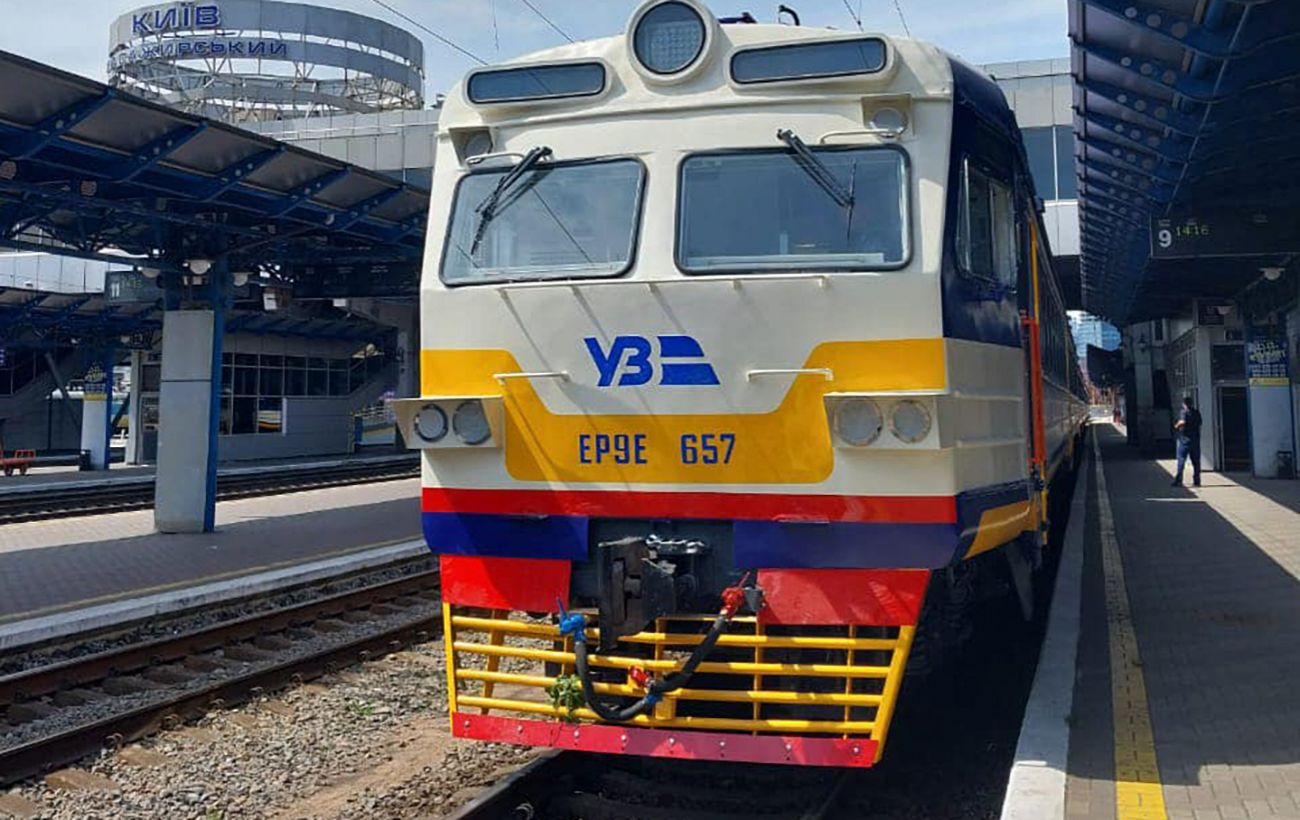Київська кільцева електричка змінює графік: які рейси і коли не поїдуть
