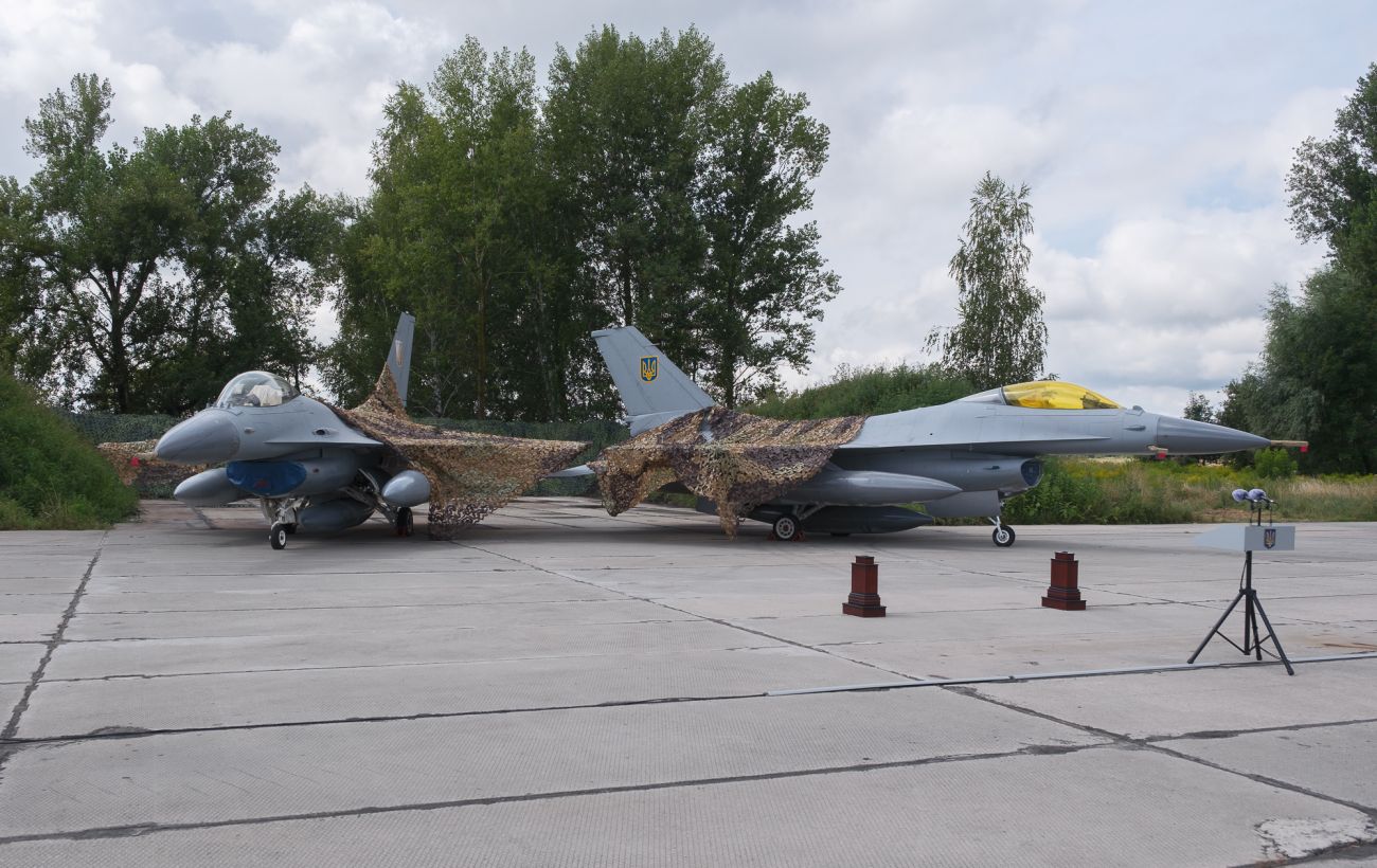 Коли норвезькі F-16 з'являться в українському небі: що каже прем'єр