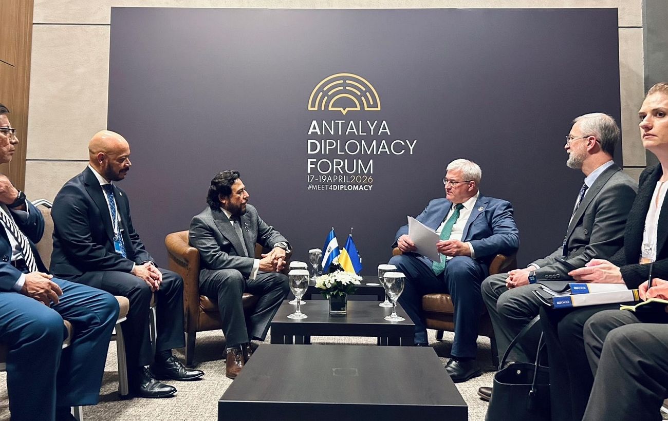 Сибіга: час знімати не тільки Ормузьку блокаду, а й "Орбанівську"