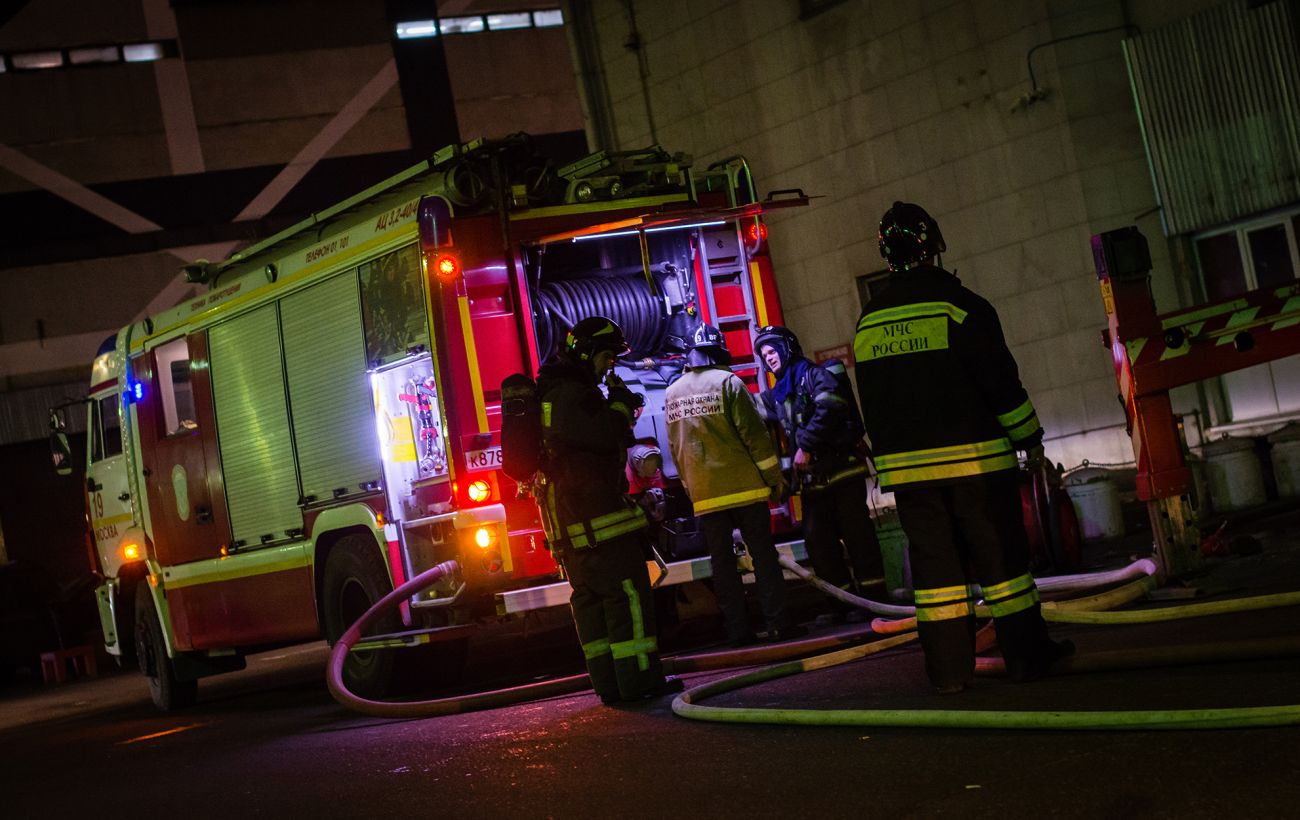 У Севастополі після атаки дронів горить порт: вибухи в районі ТЕЦ та аеродромів