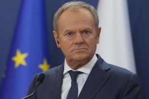“З похмурими нотками: Туск про те, як на саміті в Лондоні говорили про суперечку Зеленського і Трампа